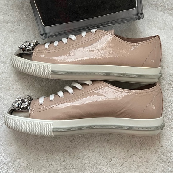 NWT MIU MIU Leather Crystal Embellishments Sneakers. Size 39 (8.5) - Picture 14 of 16